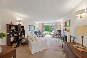 Lounge/Dining Room- click for photo gallery